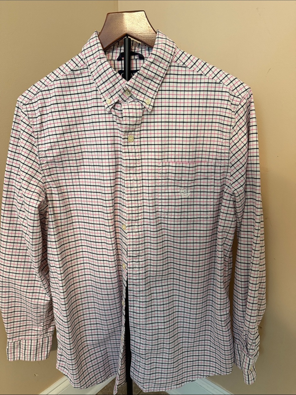 Chaps Men's Long-Sleeve Button-Down Plaid Shirt in Pink and black